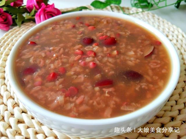 红糖|七款女生喝的养生粥,温补气血,一周七天不重样,由内而外美起来
