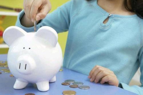 小孩|妈妈趁女儿不在家,偷偷打开孩子“小金库”,画面让她不淡定了