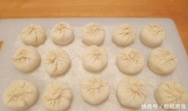包子总是发硬,只需多加“它”,包子暄软又美味,皮薄馅大!