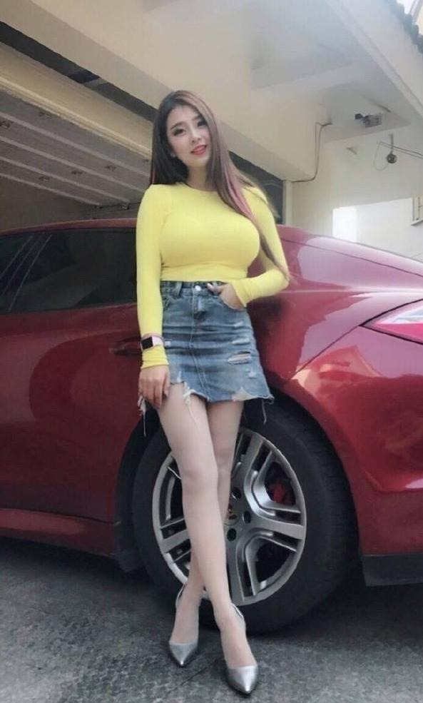 延伸|衣服是气质的延伸,“底子”好养眼,牛仔裙恰到好处!