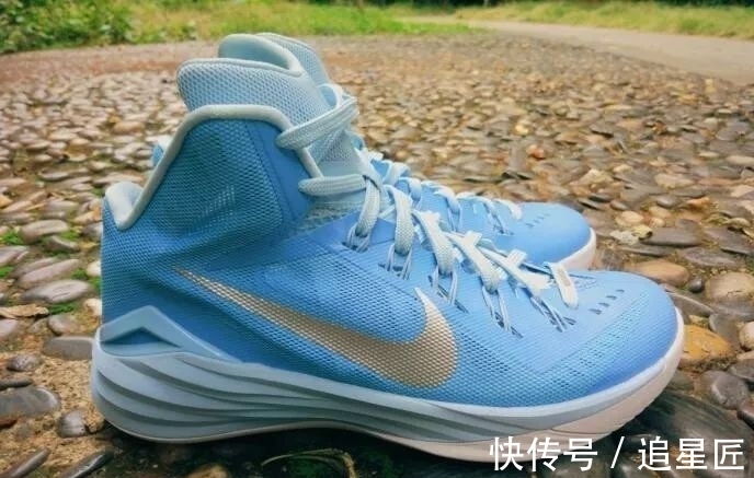 鞋面|NikeHyperdunk系列终结！这双陪伴无数人十年的实战利器才叫青春