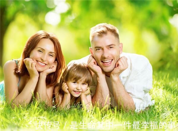 孩子|女孩肚子奇大,医院检查竟发现腹中有“孩子”,得知真相父母崩溃