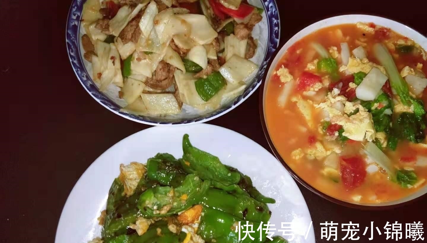 汤匙|两口子的午餐，两菜一汤只花了20多元钱，朋友说我太会过日子