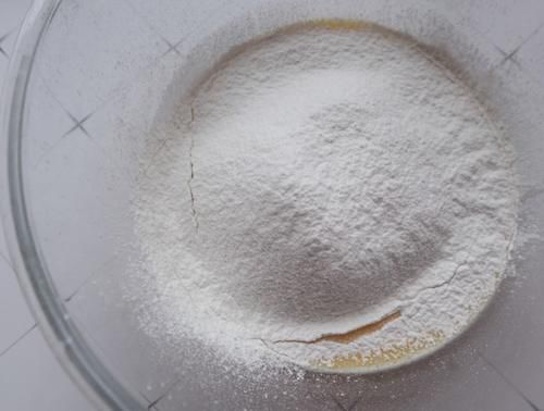 1碗糯米粉，2个鸡蛋，不分高低筋面粉，就能轻松做杯子蛋糕