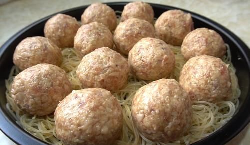 莲藕做丸子没想到这么好吃,不用水煮不油炸,咬一口鲜香又脆嫩