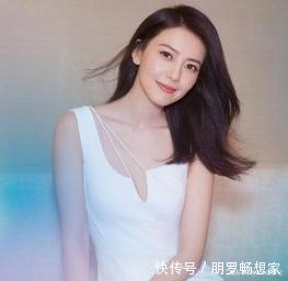 头发 到了45岁的家庭妇女,有白发的剪这5种发型,减龄还显气质