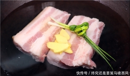 猪皮|把五花肉放锅里蒸一蒸,没想到这么香,我家一周吃5次,营养美味