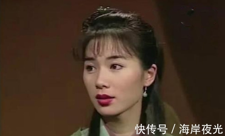 金庸@小龙女失踪,杨过就开始戴面具,是怕自己太帅?不!黄蓉道出真相