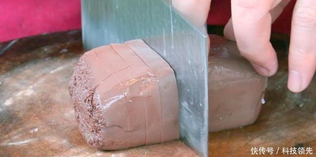 大厨教你毛血旺的地道做法,麻辣鲜香,冬天来一盆全身暖和