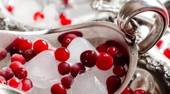 胃部有疾长寿难，生活中尽量少吃6类食物，尤其前2个，养胃保健康