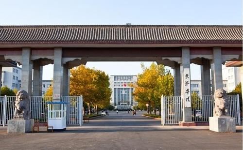 黄淮学院，具备升格大学潜质！网友：等拿毕业证