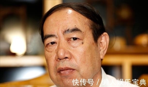 作家$贾平凹的字确实很贵,但他的书法功力比书坛大师们还牛吗?