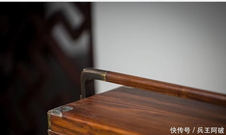 案头|文房案头收纳器,黄花梨铜包角,三撞提梁盒