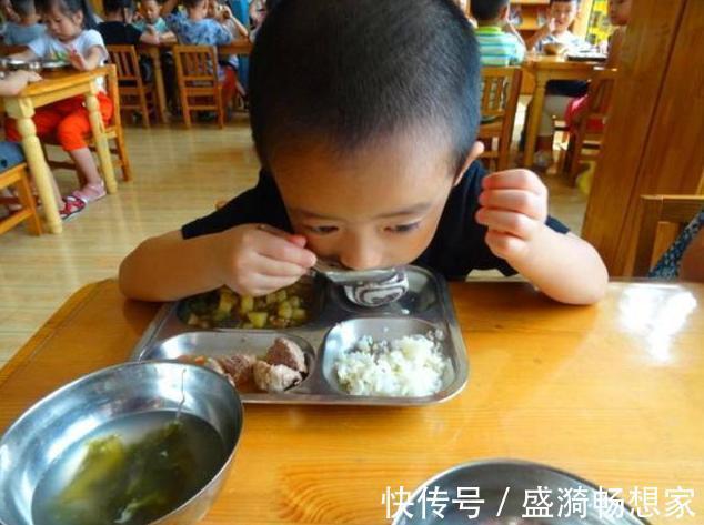 李女士|3岁男孩午休后再没睁眼,医生的解释让奶奶心碎,很多父母都犯过