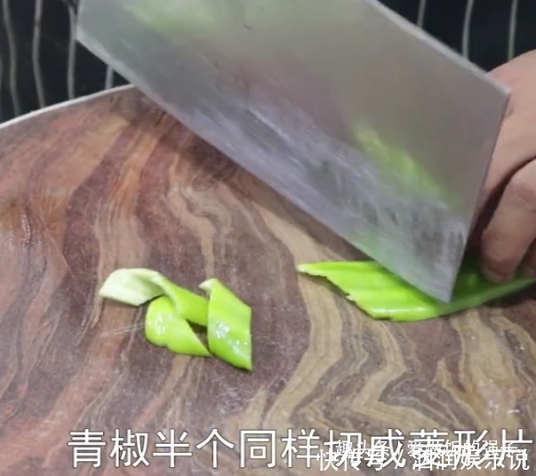  简单|菜花怎么做才好吃今天大厨教你菜花新做法，制作简单好吃美味