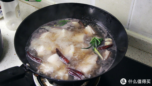 红烧肉|吃了20年的红烧肉做法，不用酱油肥而不腻，吃了还想吃