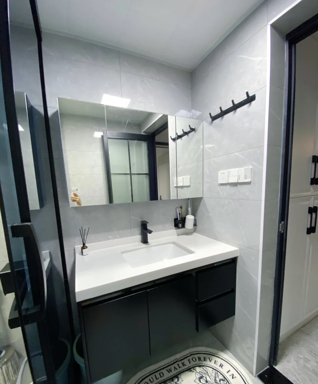 入户处|看到她家,才知道什么叫简约大方,漂亮有格调,是被人羡慕的样子