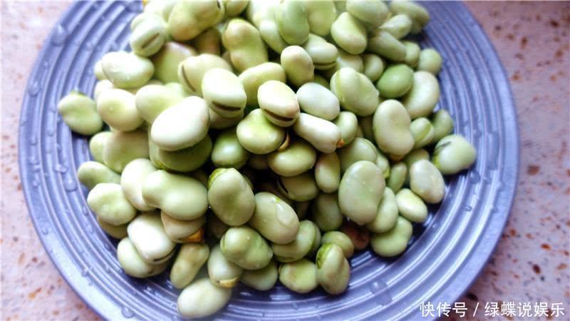 小葱|蚕豆最好吃的做法,简单美味,外酥内嫩,下饭更下酒!家人吃不够