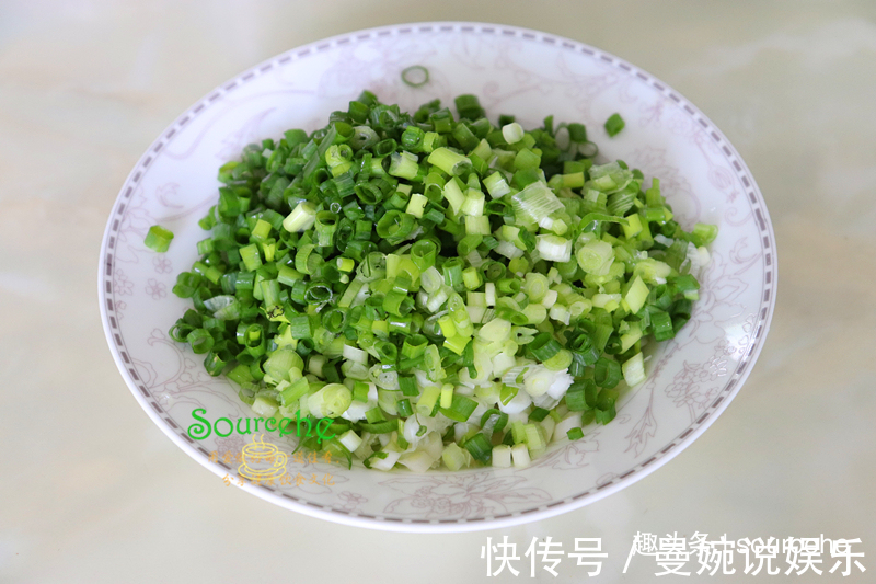 早餐别只会豆浆油条,教你做包子蓬松香软,比豆浆营养,比油条香