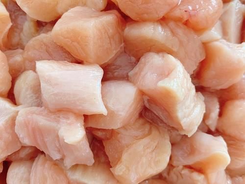  鸡米花做简单的做法，咸香酥脆，一大盘子不够吃