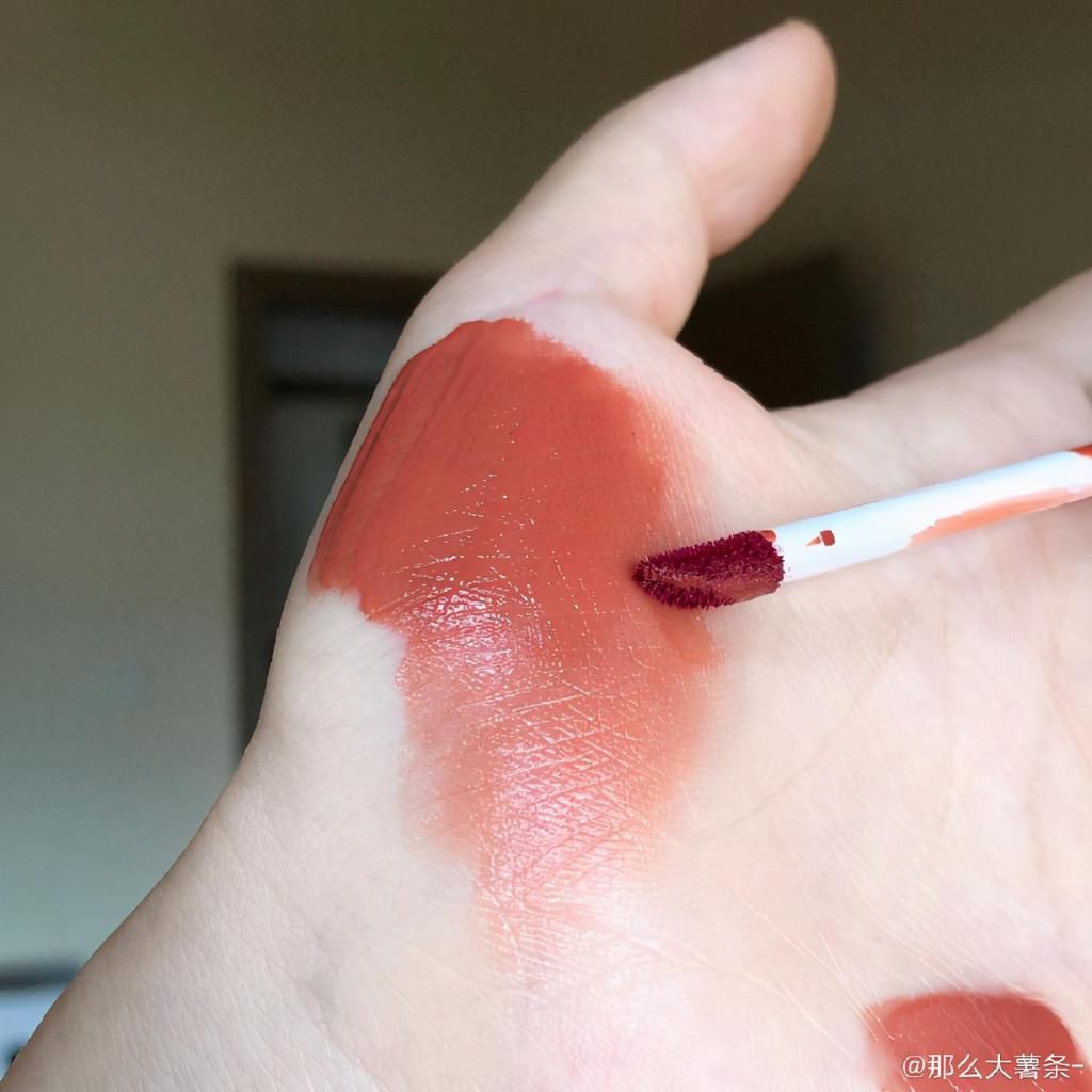 dior只知道个999？别土了，它家的隐藏“显白色”是这4支，美哭了