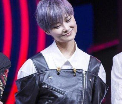 冰箱|李宇春的冰箱首曝光,連豆瓣醬都分類的她才是隱藏的“女版黃磊”