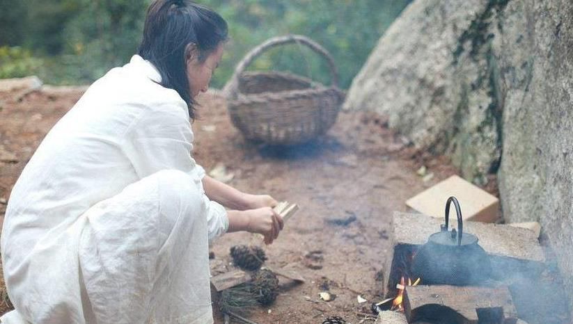 终南山上的五千隐士，食物短缺吃饭是大问题，咸菜成“神仙菜”