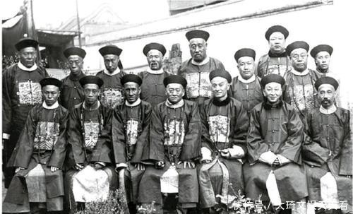 满族|清灭亡后,满清皇族去哪了?大多从事这一职业,如今还很吃香