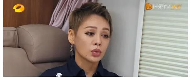 乘风破浪的姐姐|宁静太敢说，三个字怼得黄晓明一针见血，四个小明星乐得直不起腰