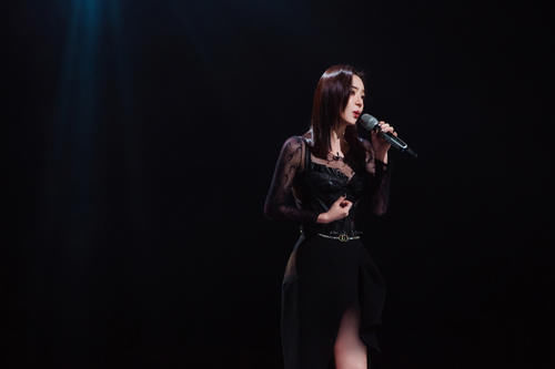 《乘风破浪的姐姐》选手缺少冲劲,首秀整体不如上季,观众不看好