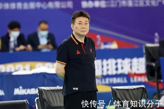 出任|蔡斌何方人士?中国排协官方:“蔡斌二度出任中国女排主教练。”