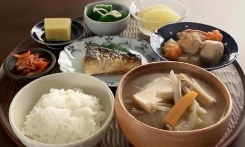  日本家庭的一日三餐，都吃了些什么，使其人均寿命全球第一