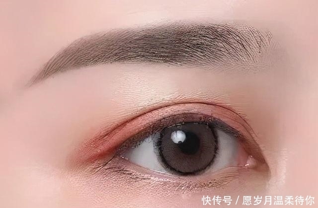 看完这篇保姆级眼线教程，不准再说你不会画眼线了