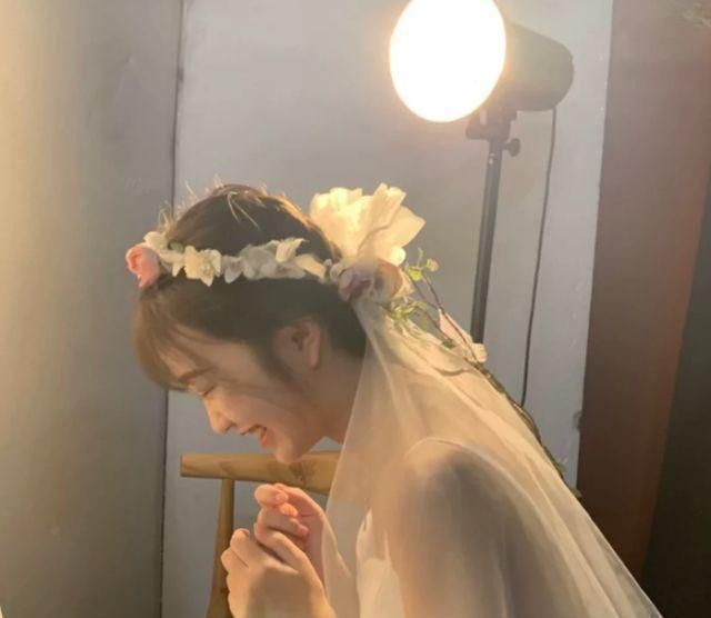 梁小友|变形计妹妹近照曝光，为了养家辍学成为网红，被男朋友宠成了公主