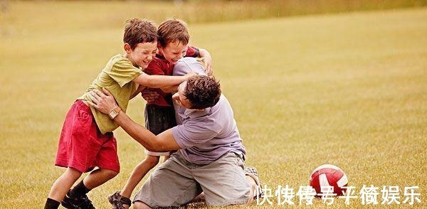 见识|家有男孩,这三个地方别“穷养”,孩子会成长得很优秀