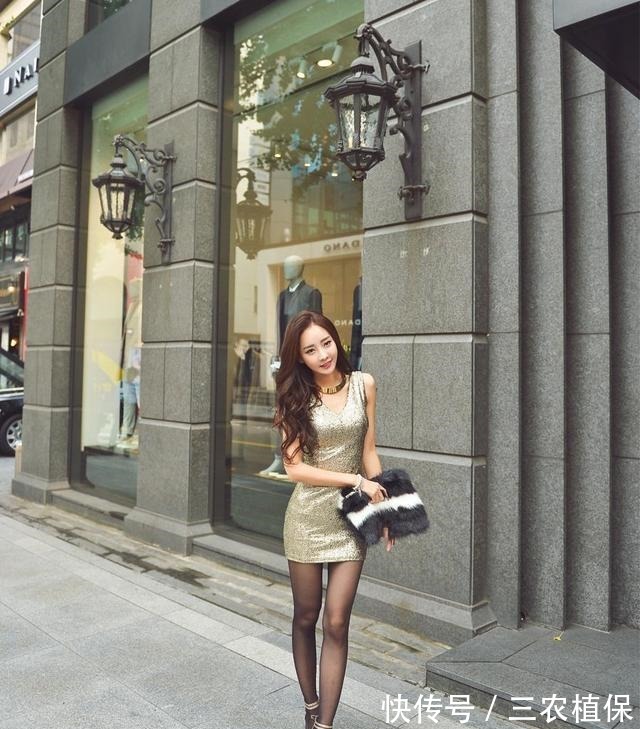 AJ11","m":"f3cb13932a6224cfae43d933ca531bda6558f911","nlabel":"stat_2889930652:zm.news.so.com:5q+S5a625L2T6IKy,pageType_zmt,glevel_3","ntag":"tfashion;sfashion_时尚;y1:时尚;y2:时尚:鞋履","opstate":"0,66","p":"