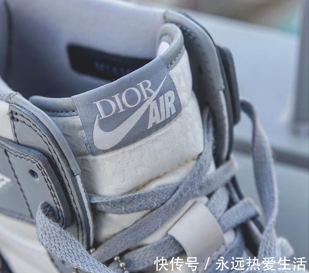 ori|除了小10万的AJ1,近期17位明星上脚别漏看!