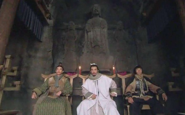 王伦后|豹子头杀了王伦后遭质疑,之后处境如何?晁盖的位置都是他让出来