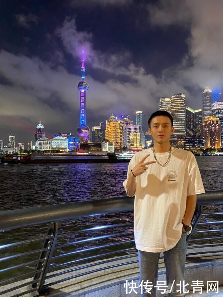 白举纲|“好声音”里的感性新面孔 王泓昊:我在音乐之路弯道超车