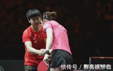孙颖莎|孙颖莎没被散养!许昕主管教练现场亲自指导她,4:1逆转日本悍将