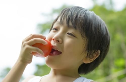 一日三餐|孩子“1到18岁”身高参照表出炉，你家娃今年的身高达标了吗？