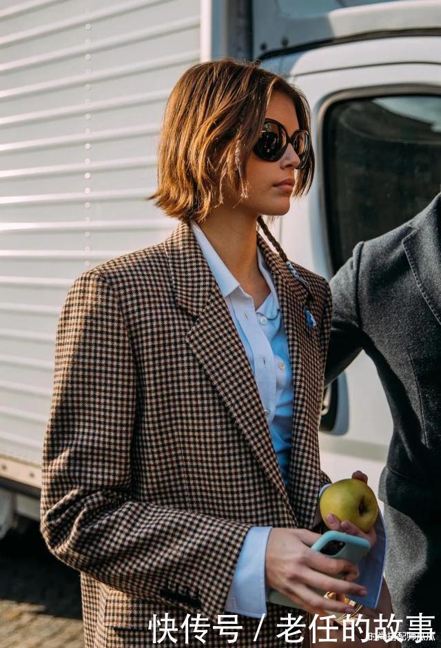 女人衣在精不在多，秋天备齐这4件外套够了，时髦显瘦还高级