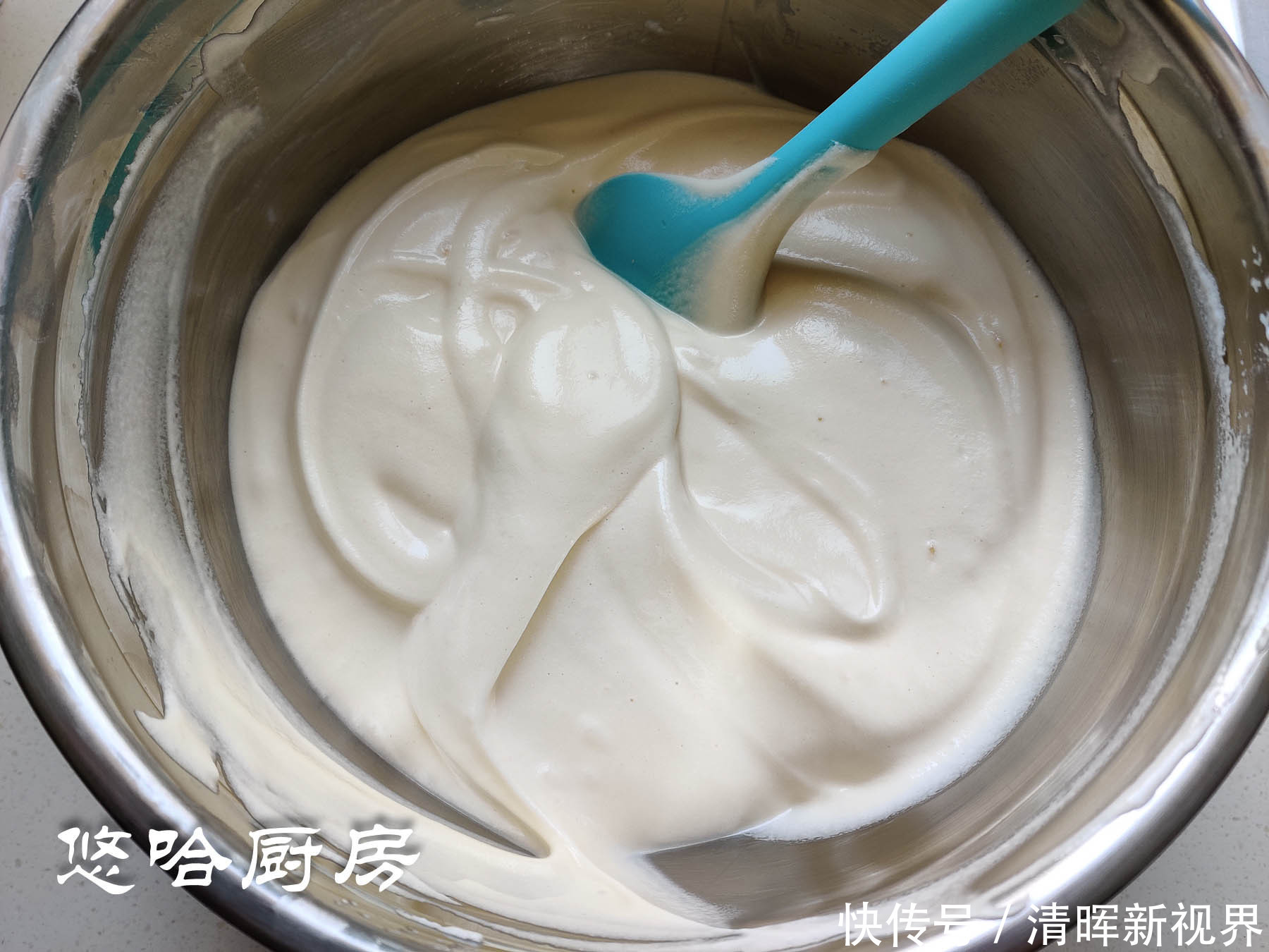 回到|百分百成功的Kitty戚风蛋糕,松软湿润不开裂,一秒回到纯真童年