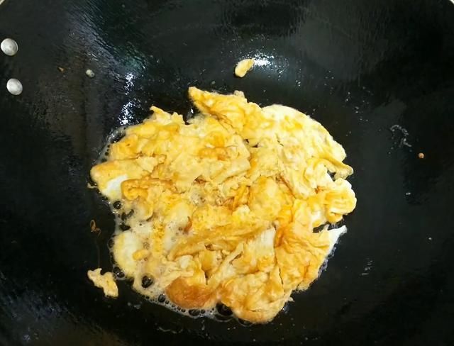 爽口|这才是莴笋最好吃的做法,脆嫩爽口,开胃下饭,赛过大鱼大肉