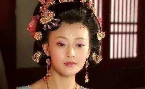 她凭四句歌词迷倒节度使又倾倒皇帝,年老色衰时还感动大诗人杜牧