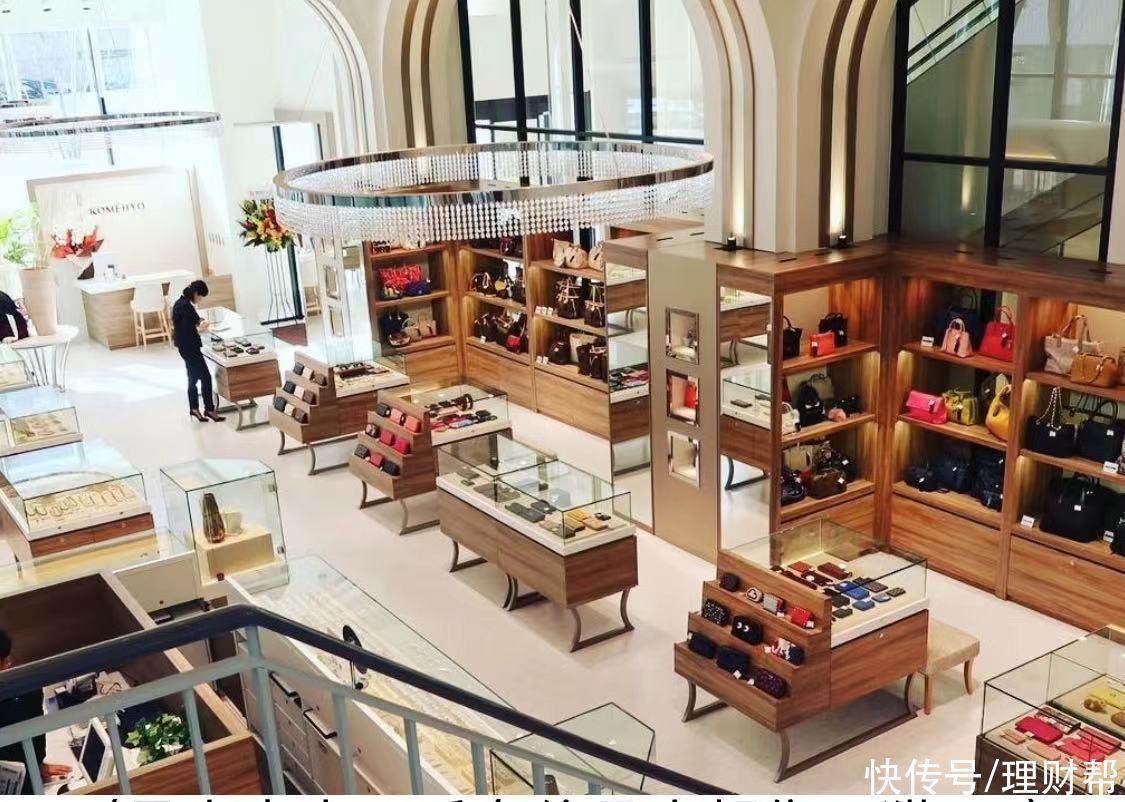 fl迪奥绝版马鞍包、爱马仕稀有配色，为何中古店在日本这么火？