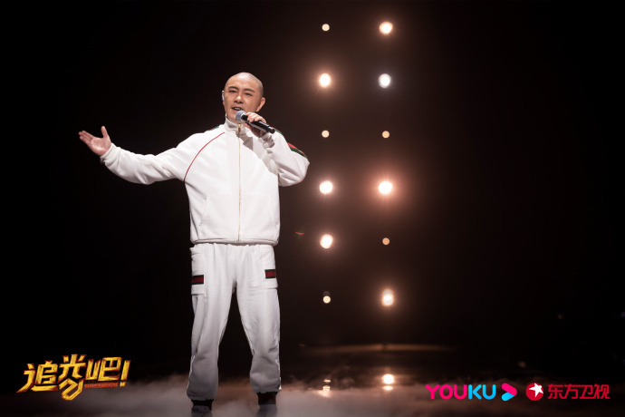 《追光吧》今晚开播，张卫健吴镇宇引期待，邓亚萍惊喜助阵！