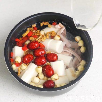 胡椒粒|你做的四物健脾汤，和饭店大厨相比，只差这一步