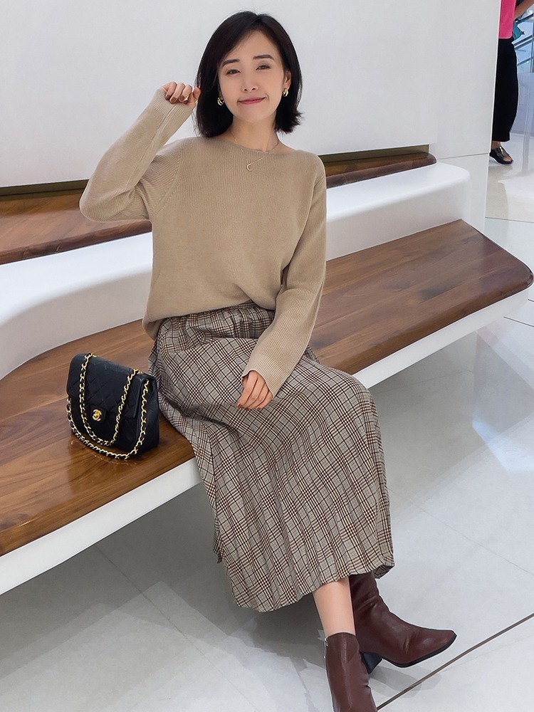 大衣|说实话,你低估了针织毛衣!这几种搭配高级又保暖,适合40岁女人