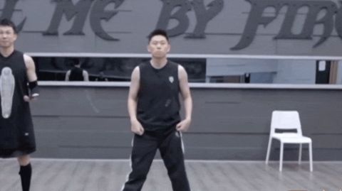 哥哥们|哥哥们是来参加《欢乐喜剧人》的吧？